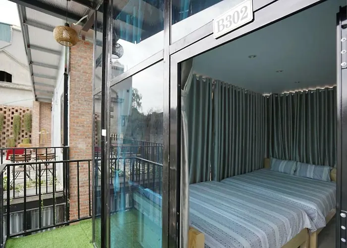 Almor With Pool In Right Center Bed &amp; Breakfast 3*